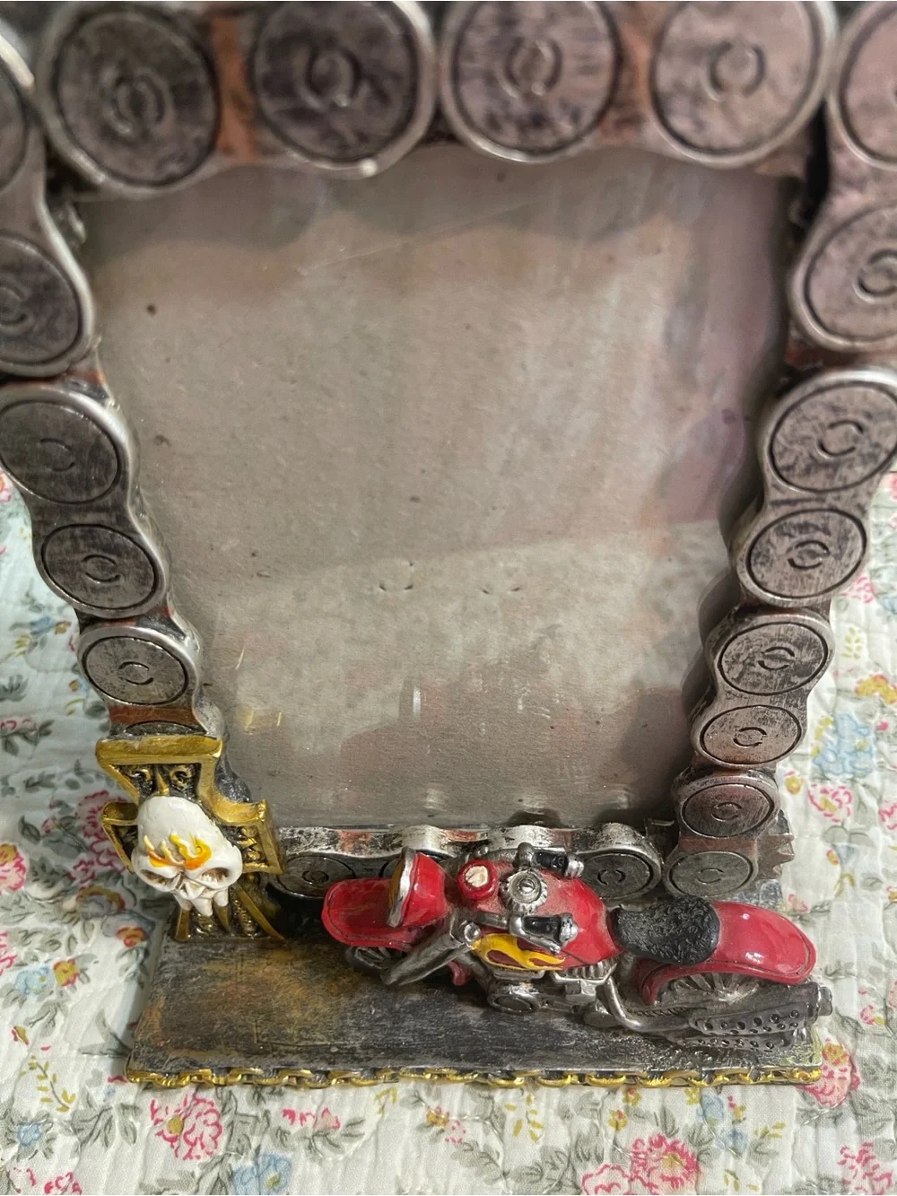 Motorcycle Picture Frame with cross and skull.      4”x6”